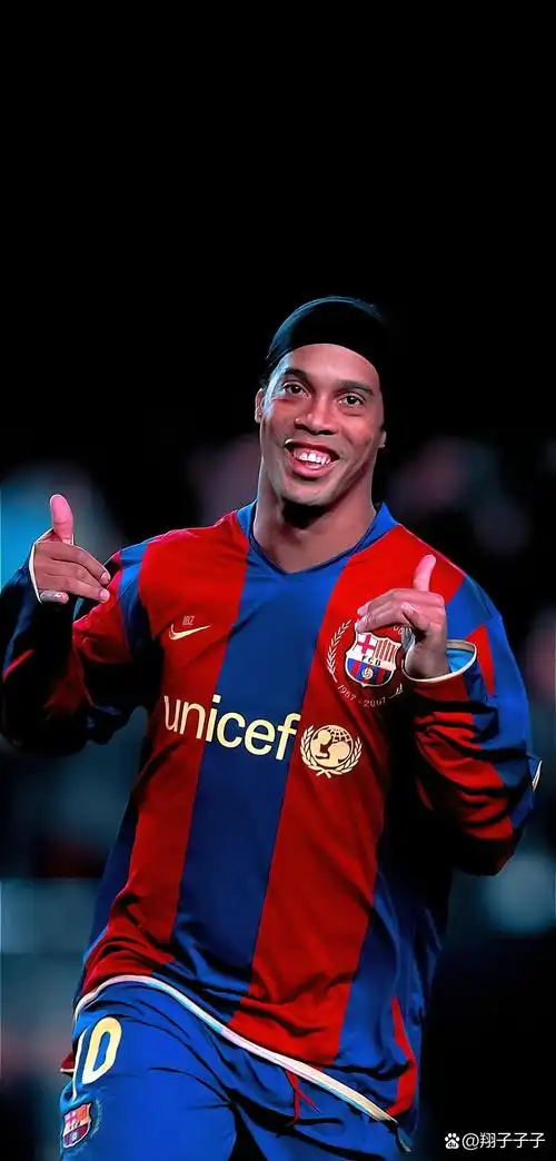 目前效力于 目前效力于